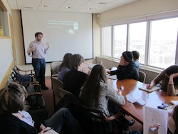 Harvard psychology professor Joshua Greene addresses the Science of the Mind class in 2012.